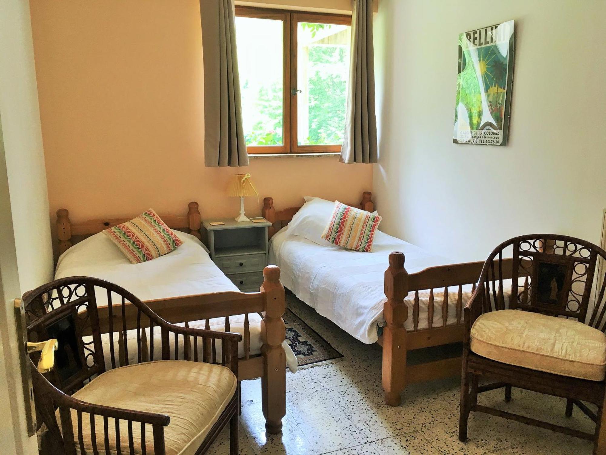 Chateau Du Fraissinet, 6 Gites Sleeping 2-8 Guests, Pool And River On Site La Tronche  Exterior foto