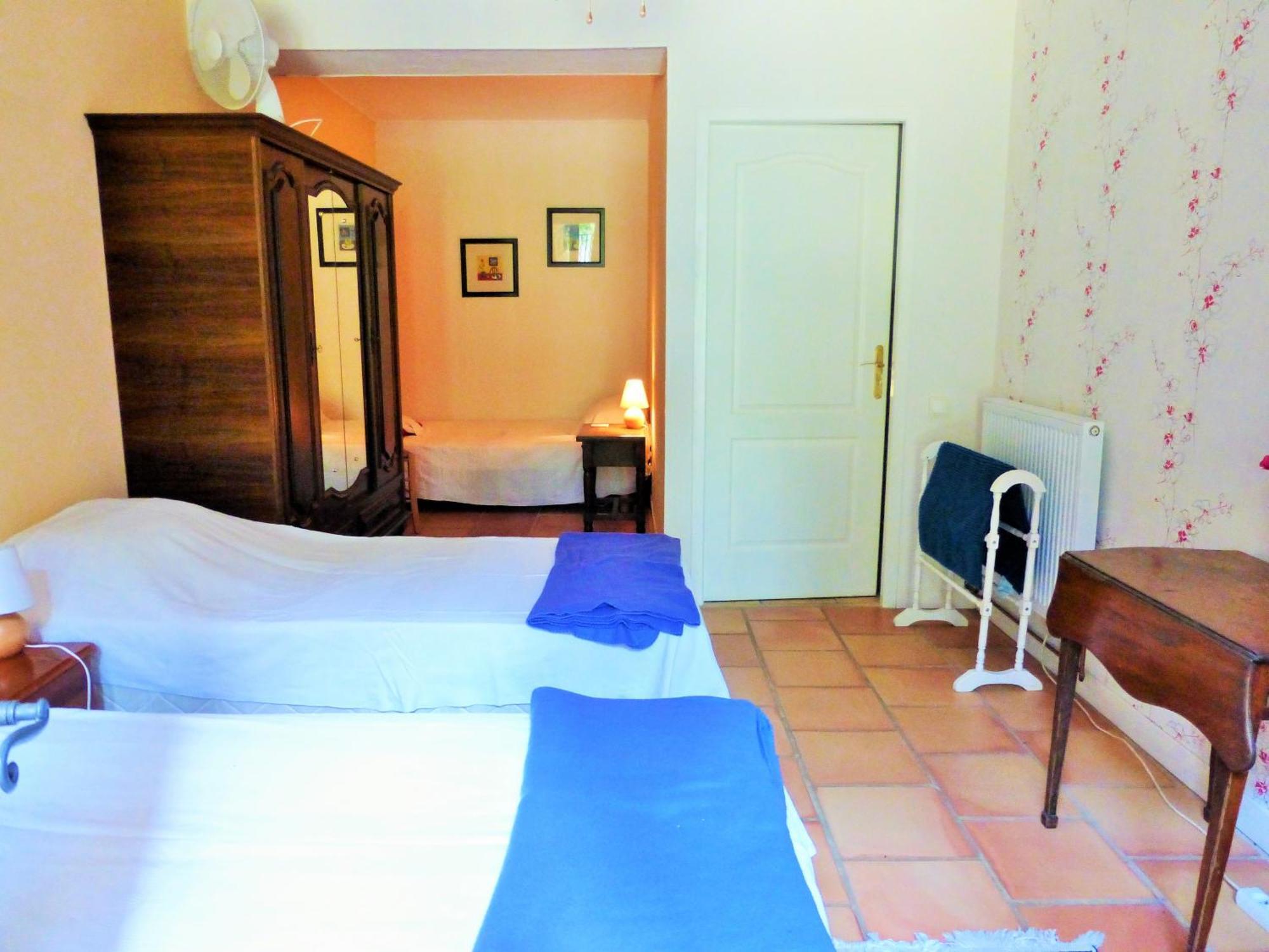 Chateau Du Fraissinet, 6 Gites Sleeping 2-8 Guests, Pool And River On Site La Tronche  Exterior foto